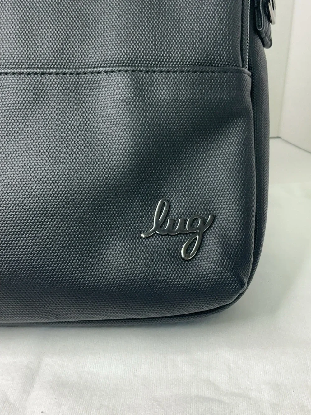 Never Used Lug Delta laptop bag, size  15
